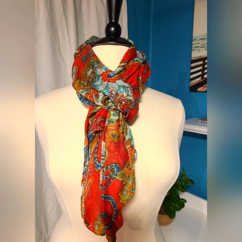 Spicy scarf
